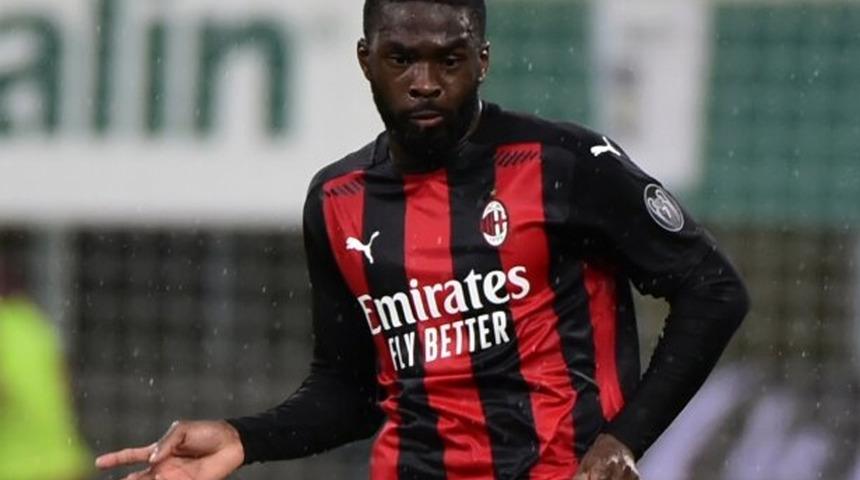 Milan, Tomori'nin tapusunu aldı