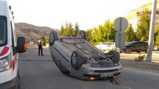 Takla atan araçtan burunları bile kanamadan çıktılar