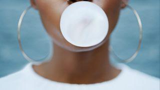 Guinness Rekorlar Kitabı’na giren tuhaf rekor! Dünyanın sakızdan yapılan en büyük balonunu yaptı