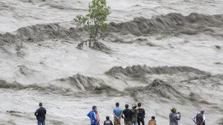 Nepal'i sel ve heyelan vurdu! 11 ölü, 25 kayıp