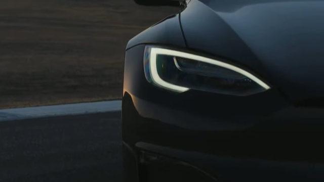 Tesla'nın yeni otomobili özel koşullarda söylenenden daha hızlı!