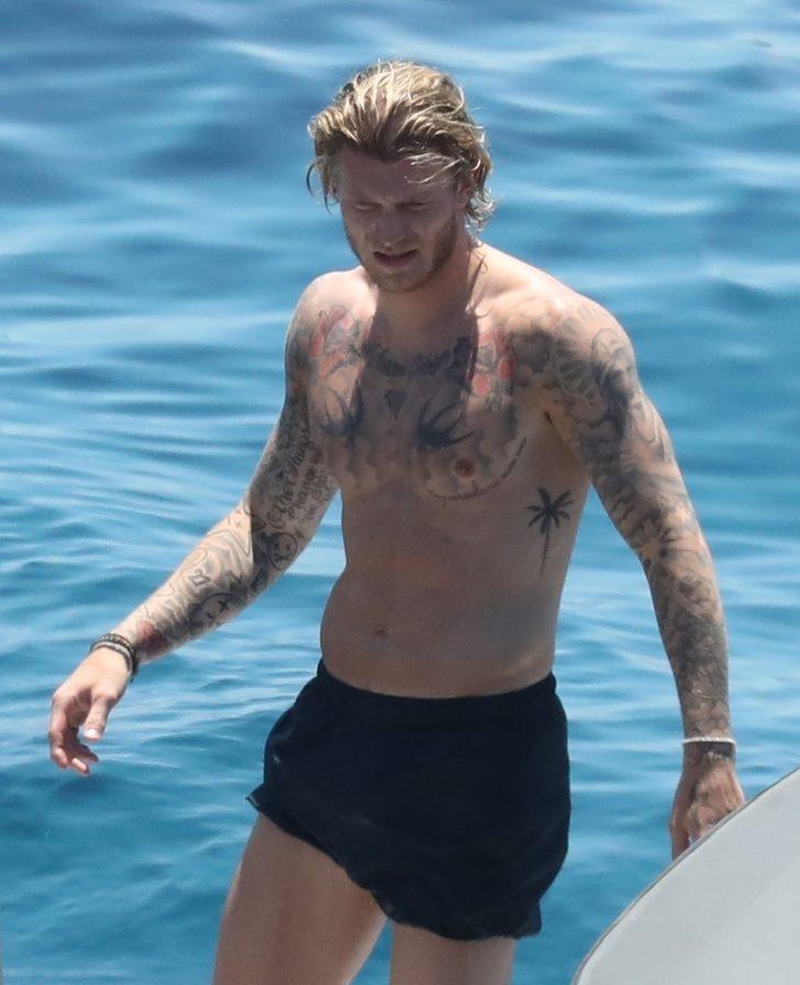 Loris Karius Mykonos'ta yakalandı! Teknede çok samimi G5