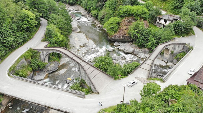 Doğanın kalbine yolculuk! Osmanlı dokusunu yansıtan ‘Çifte Köprüler’ ziyaretçilerini bekliyor