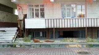 Kahraman itfaiyeci çöken merdivenin altından 2 kişiyi kurtardı