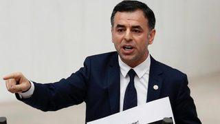 CHP'li Yarkadaş'tan bomba iddia: 49 belediye başkanı topun ağzında