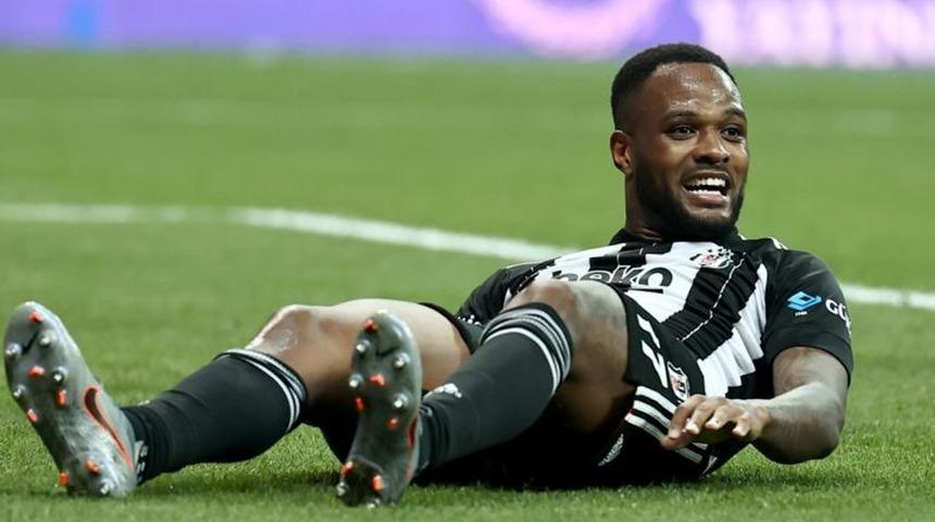 Beşiktaş'ın Slovakya kampı iptal edildi