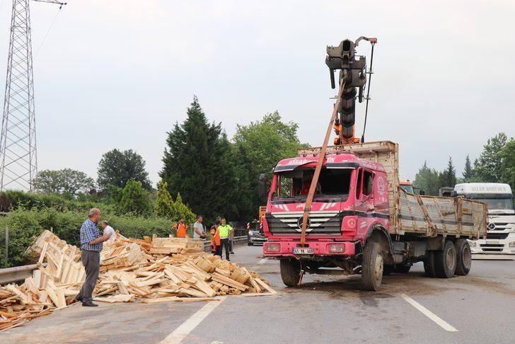 Anadolu Otoyolu'nda art arda kazalar! G5