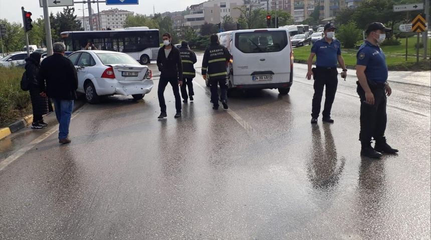 Karabük'te zincirleme trafik kazası: 1 yaralı