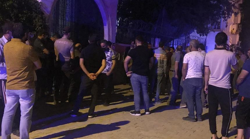 Elazığ’da cami avlusunda erkek cesedi bulundu