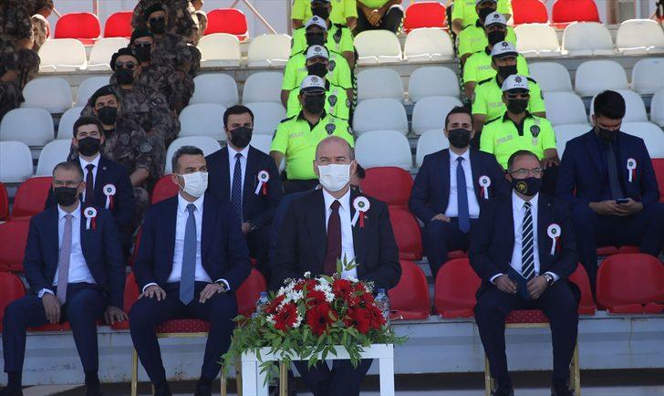 İçişleri Bakanı Soylu, Polis Akademisi Malatya POMEM 26. Dönem Mezuniyet Töreni'nde konuştu: (2) G1
