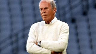  Altay'da Mustafa Denizli belirsizliği