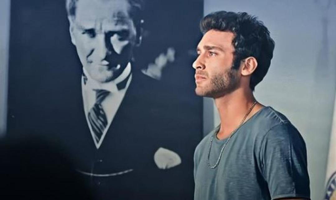 Baş Belası dizisinin Şahin&rsquo;i Se&ccedil;kin &Ouml;zdemir kimdir? Se&ccedil;kin &Ouml;zdemir evli mi, ka&ccedil; yaşında?