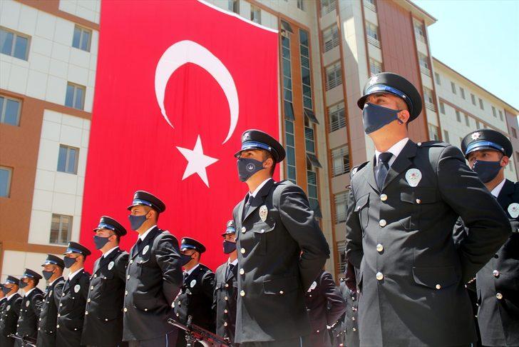 Bayburt'ta polis adayları mezuniyet sevinci yaşadı G2