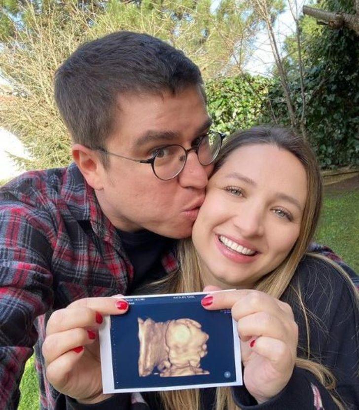 İbrahim Büyükak'tan tebessüm ettiren paylaşım: 'Bugün benimde ilk babalar günüm' G2