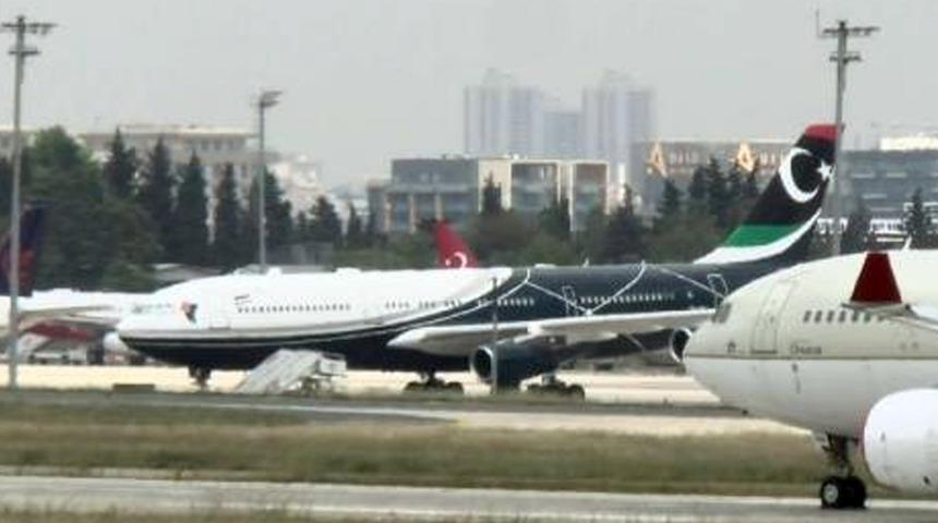 Eski Libya lideri Muammer Kaddafi'nin uçağı İstanbul'dan ayrıldı