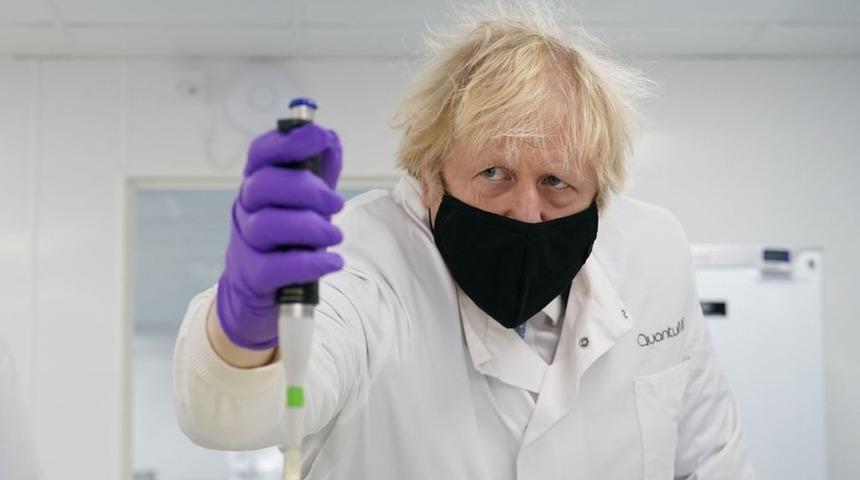 Boris Johnson, İngiltere'yi 'bilim s&uuml;per g&uuml;c&uuml;' yapmayı planladığını a&ccedil;ıkladı