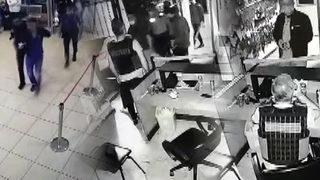 Polis merkezinde ölüm! Görüntüler ortaya çıktı