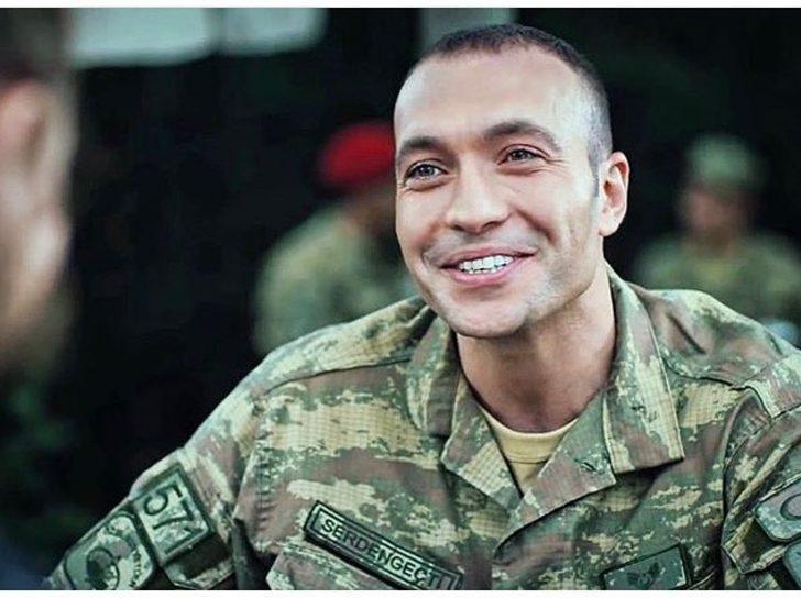 Kahraman Babam oyuncusu Görkem Sevindik'ten dudak dudağa paylaşım! Sevgilisinin doğum gününü kutladı... G3