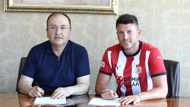 Sivasspor, Sefa Yılmaz’ı kadrosuna kattığını açıkladı