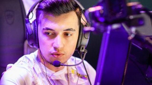 Özgür woxic Eker zaman geldi diyerek duyurdu!