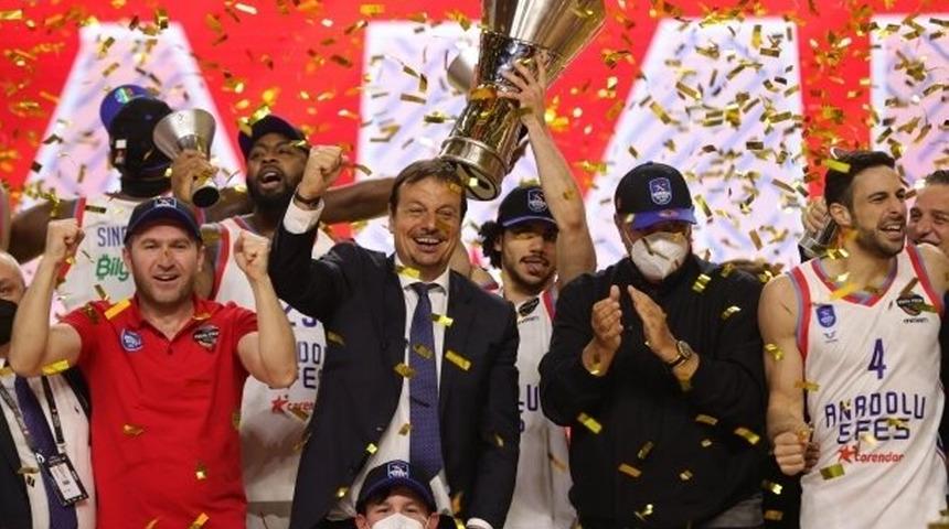 THY EuroLeague'de yılın başantrenörü Ergin Ataman!