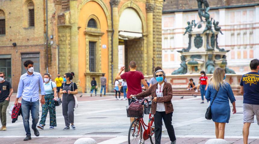 İtalya'nın çoğu bölgesinde koronavirüs tedbirleri gevşetildi