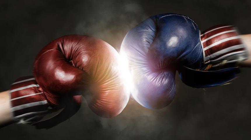 Cambridge araştırması: Sosyal medyada siyaset&ccedil;ileri eleştiren paylaşımlar, pozitif paylaşımlardan iki kat hızlı yayılıyor