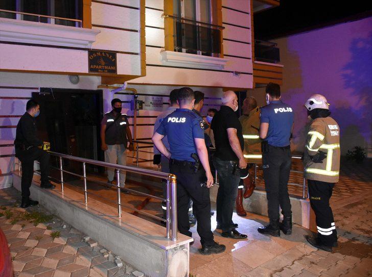 Kırıkkale'de bir apartmanda çıkan yangında 4 kişi dumandan etkilendi G2