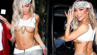 Nikita Dragun kıyafetiyle şaşkına çevirdi! Düştü düşecek.. 