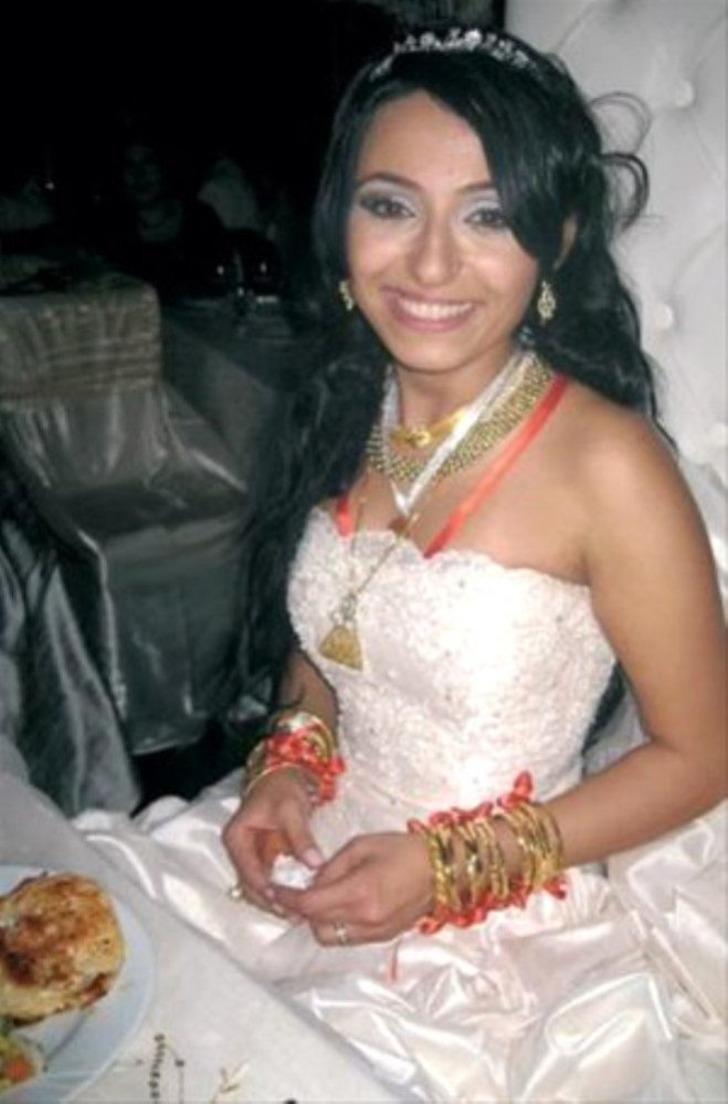 Yıldız Tilbe ile kızının benzerliği şaşırttı! İşte Yıldız Tilbe'nin senelerdir gözlerden uzakta büyüttüğü kızı Sezen Burçin... G4