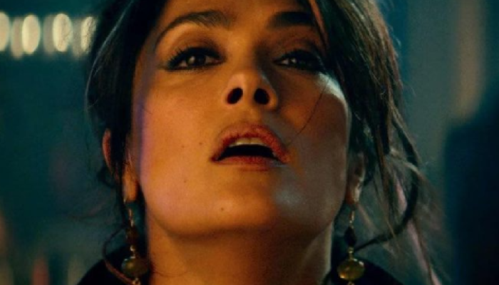 Salma Hayek: Kocam yokken onunla yatıyorum