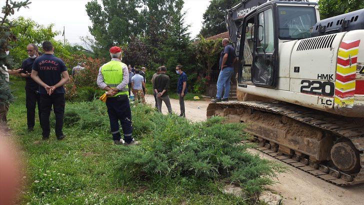 GÜNCELLEME - İYİ Partili Türkkan'ın ortağı olduğu şirkete ait çiftlikteki bazı kaçak yapıların yıkımına başlandı G4