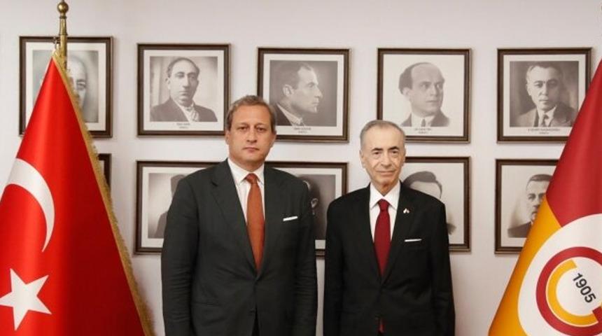 Galatasaray'da devir teslim töreni gerçekleşti!