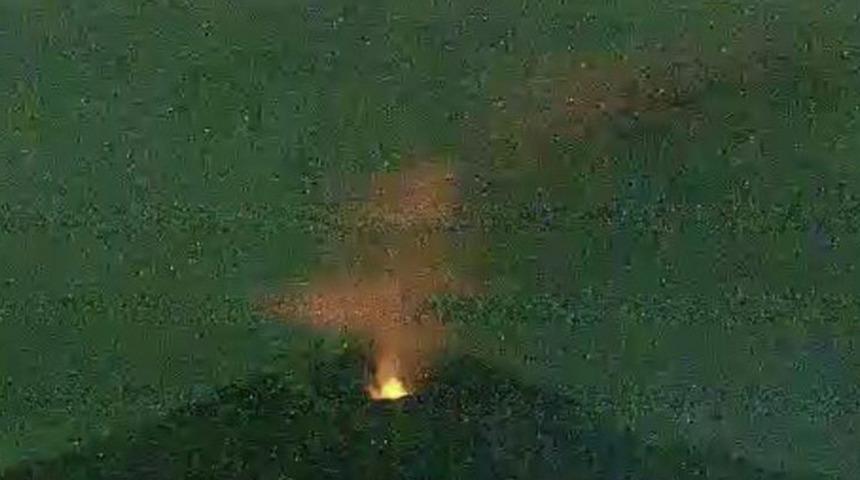 Japonya&rsquo;daki Otake Yanardağı'nda patlama