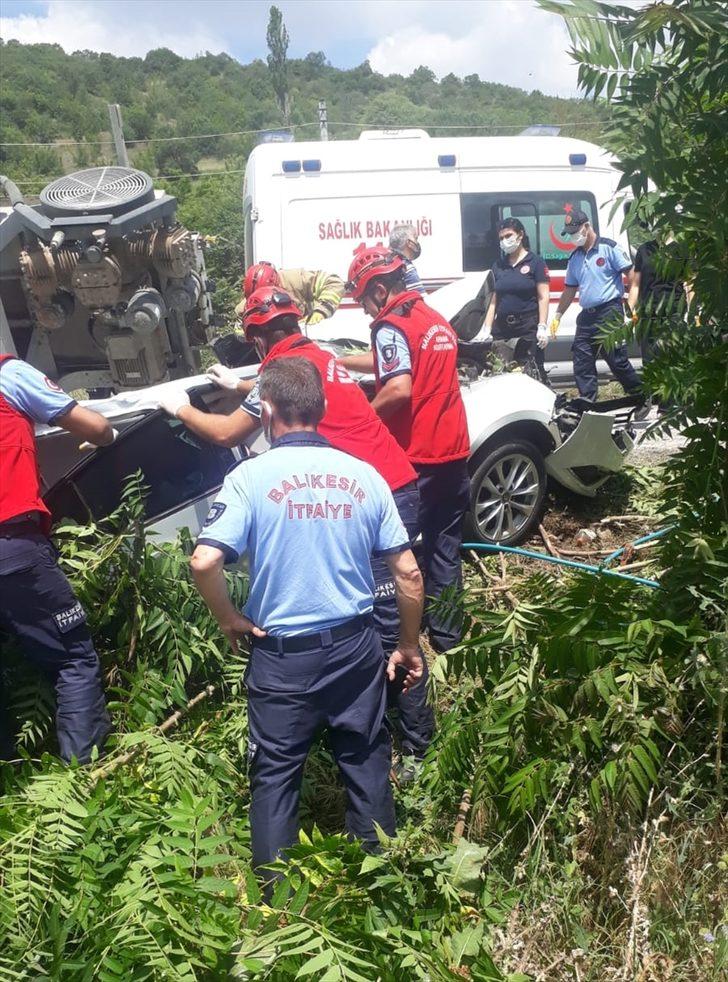 Balıkesir'deki trafik kazasında ölen iki belediye personeli için tören düzenlendi G4