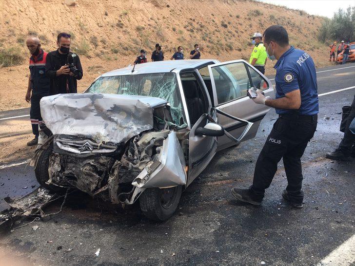 Nevşehir'de iki otomobil çarpıştı: 3 ölü, 3 yaralı G1