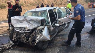 Nevşehir'de iki otomobil çarpıştı: 3 ölü, 3 yaralı