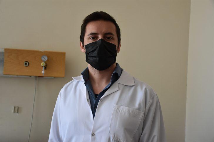 Şırnak'ta kadın hastanın çift idrar kanalının birindeki taş operasyonla çıkarıldı G2