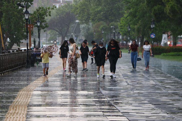 Trakya'da kuvvetli sağanak etkili oldu G4