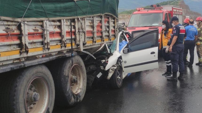 Otoyolda korkunç kaza! Feci şekilde can verdi