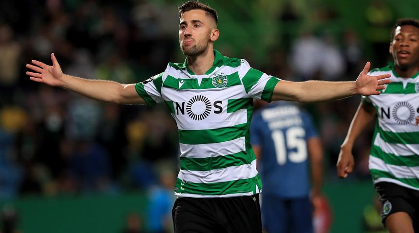 Fenerbahçe'nin yeni forvetini duyurdular!