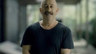 Cem Yılmaz 'kamu spotu için para aldı' iddiasına isyan etti: Gerçekten aptal olmak gerekir!