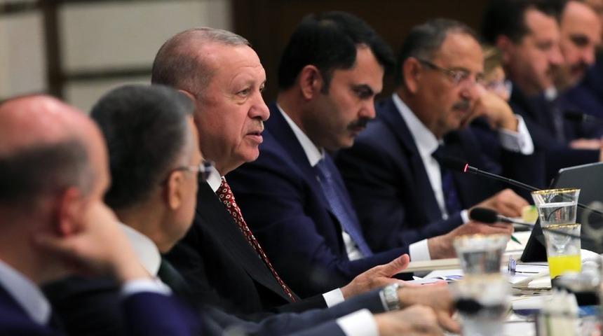 Erdoğan&rsquo;ın 'M&uuml;zik sınırlamasını 24.00&rsquo;e &ccedil;ektik' a&ccedil;ıklaması AKP&rsquo;de nasıl tartışılıyor?