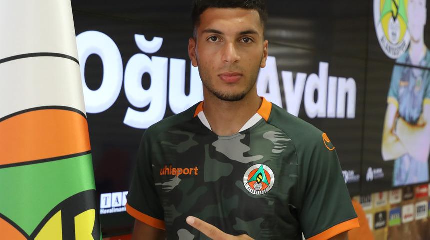 Kanat oyuncusu Oğuz Aydın Alanyaspor’da