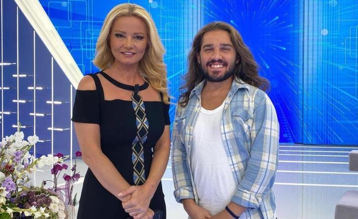 Fenomen Tansu Dayan, Demet Akalın'ı fena ti'ye aldı! Marulla yaptığı ünlü sanatçıyı bile kopardı... G2