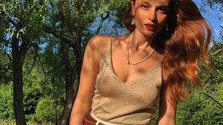 Nilperi Şahinkaya'dan bikinili paylaşım! 