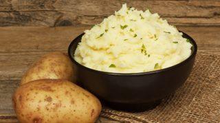 Sarımsaklı patates püresi tarifi! Tam kıvamında patates püresi hazırlamanın püf noktaları