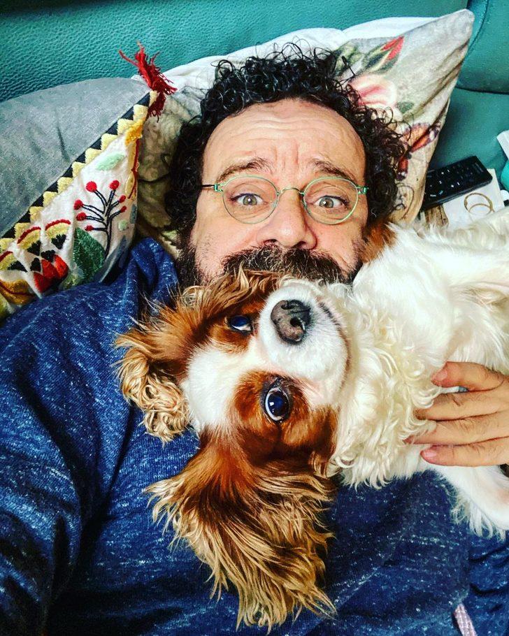 Seksenler dizisindeki Metin kimdir? Reha Özcan kimdir, kaç yaşında ve nereli? İşte oynadığı diziler... G1