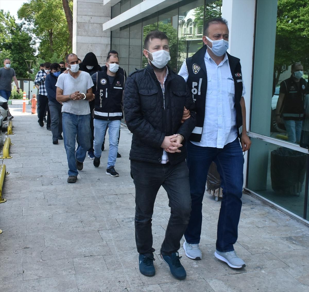 G&Uuml;NCELLEME - Samsun merkezli cep telefonu ka&ccedil;ak&ccedil;ılığı operasyonunda yakalanan 18 ş&uuml;pheli serbest bırakıldı