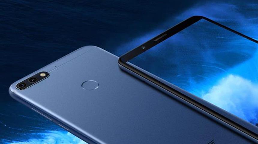 Honor katlanabilir telefonlar için ilk radikal hamlesini yaptı